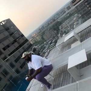 Meet your Posher, Eric